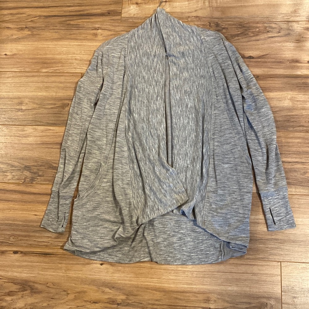 Athleta Pranayama Restore Wrap